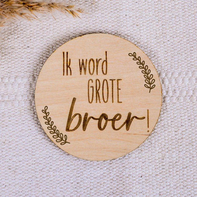 Placa de madera con texto - Voy a ser hermano mayor