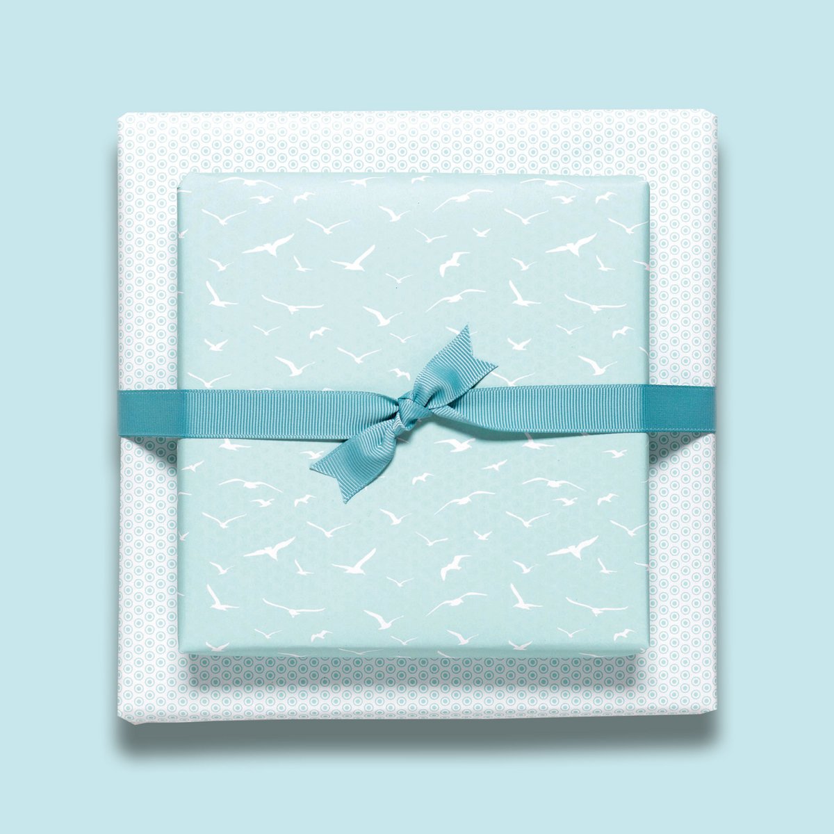 Vögelpappapier Mint - Maritiem inpakpapier met meeuwen, als een geschenkverpakking voor de bruiloft, voor geboorte of doop