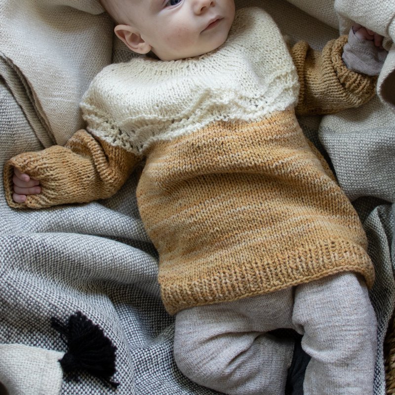 Zweifarbiger Pullover