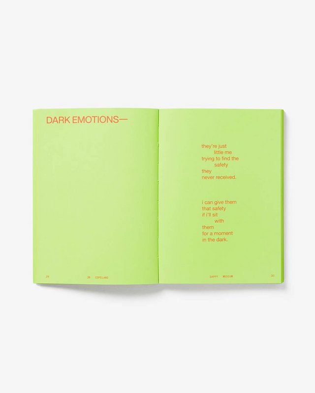 Sappy Medium Book door JB Copeland | Korte geschriften over het leven