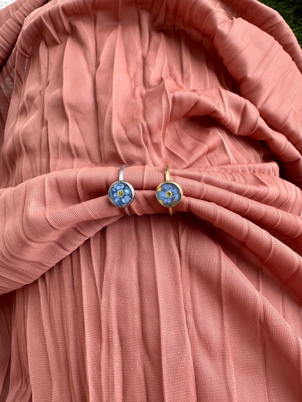 Stainless Steel Ring with real Forget-me-not flower