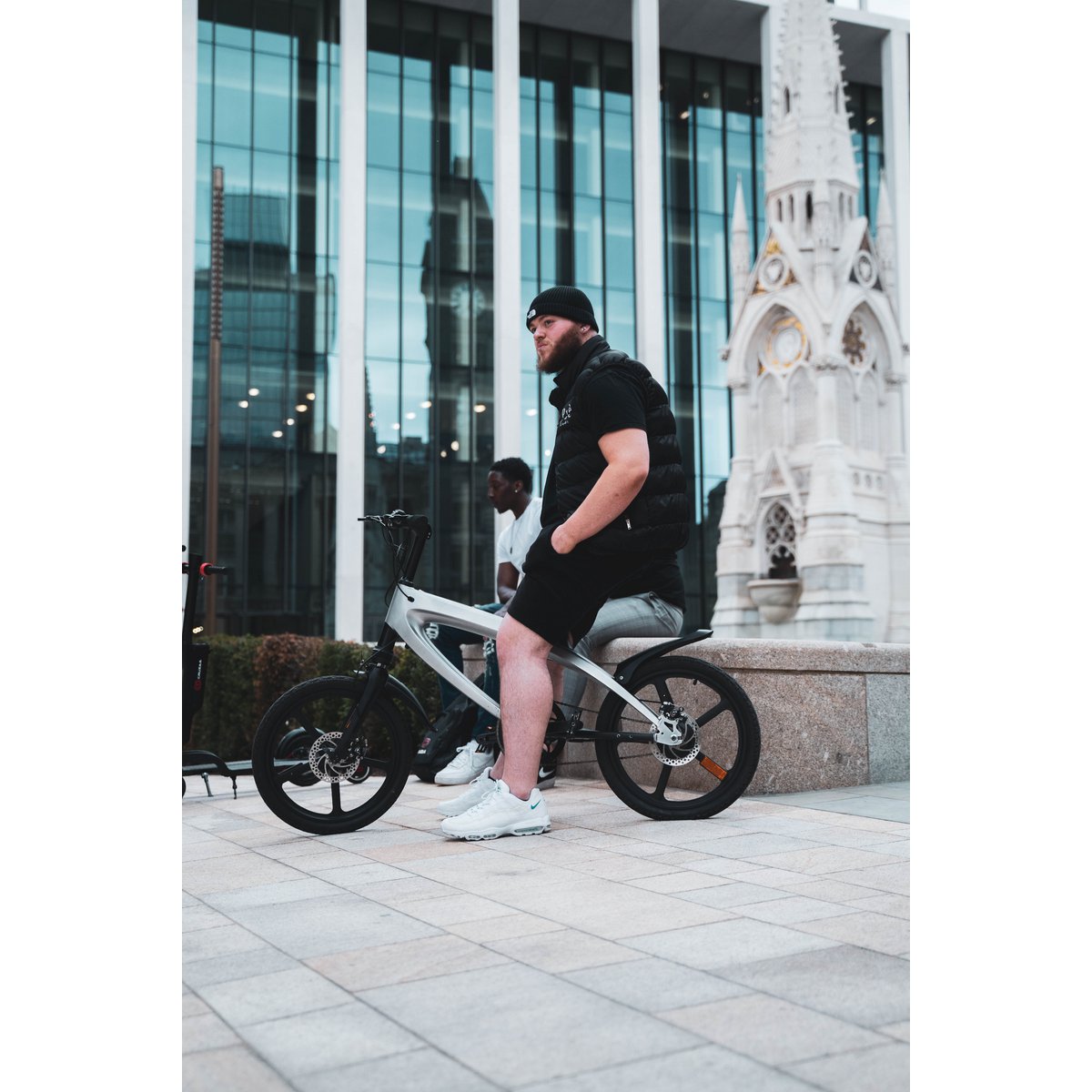 The Cruzaa Pedal-assist Bluetooth Electric Bike Gun Metal Grey