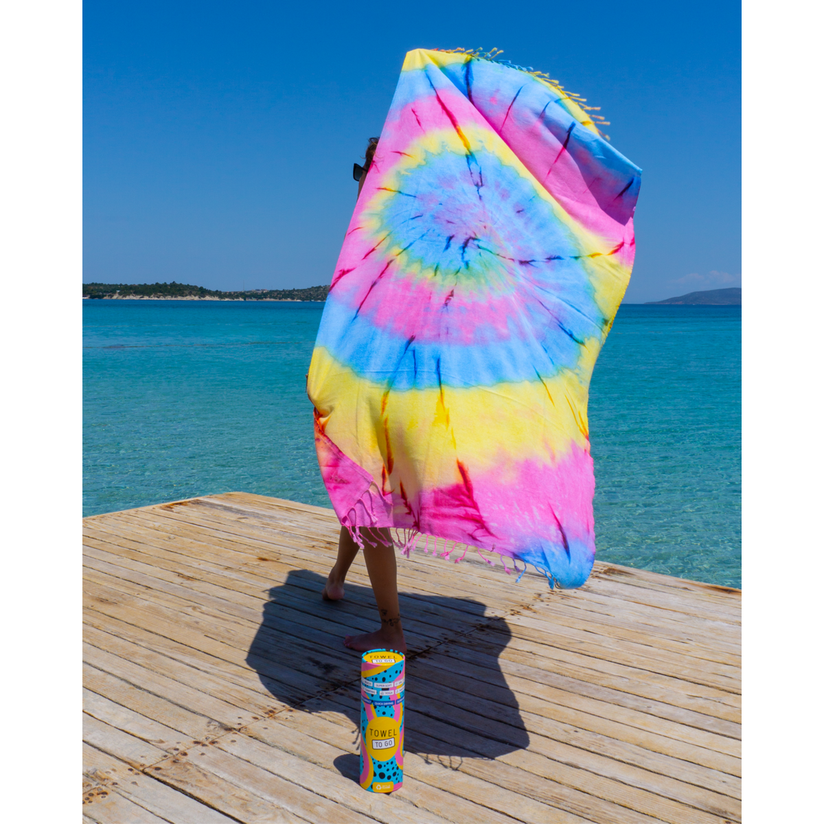 HANDDOEK TO GO TIE DYE Strandlaken 180x100 cm | Sneldrogende zwembadhanddoek | Blauw / Geel | met geschenkdoos