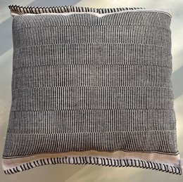 Cushion Azure - antracit creme