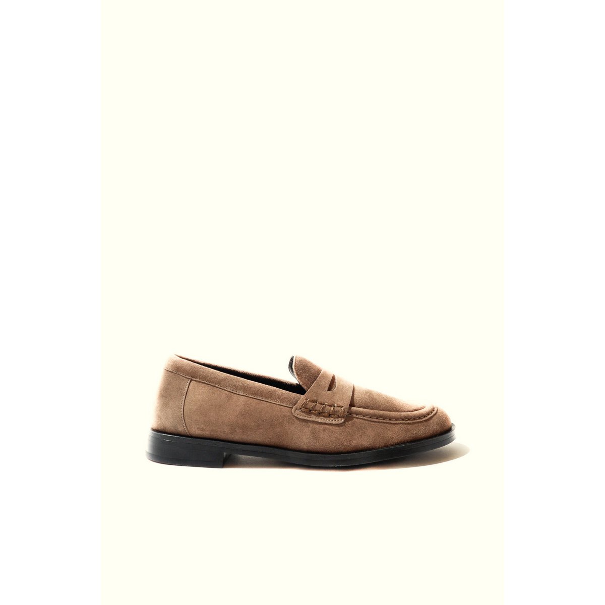 EMILIA TAUPE – Flache Loafer aus weichem Leder