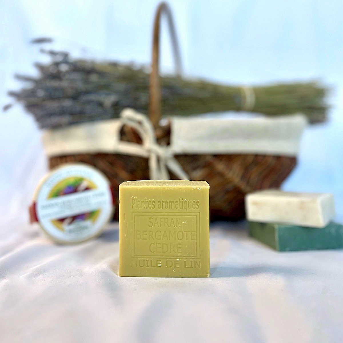 Savonitto Saffron, Bergamot & Cedar Soap 100g