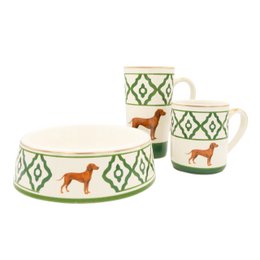 Tasse à café/tasse à café modèle Vizsla en céramique, peinte à la main avec motif Vizsla, bord doré et anse dorée, 250 ml. Contenu de la tasse disponible en rouge, vert et bleu