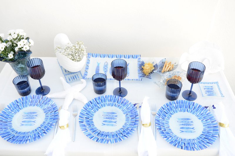 Blue fish presentation plate 30x30x2.2cm