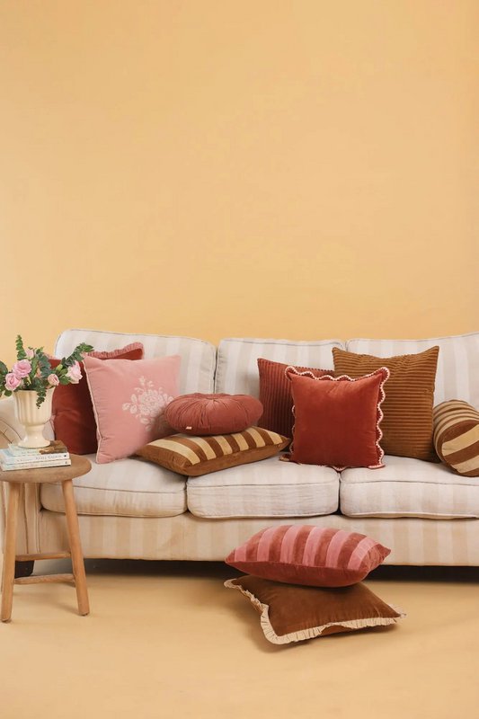 Kussenhoes | Camellia Rose kruissteekkussenhoes van Sanctuary Living