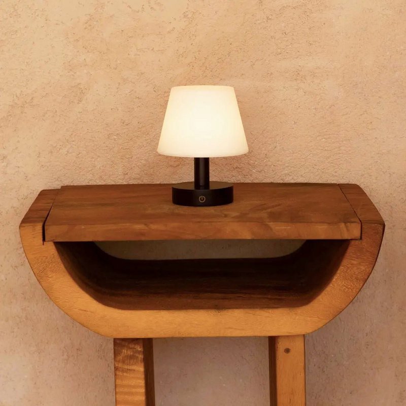 Teddy zwarte houten oplaadbare tafellamp