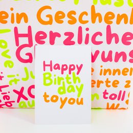 Ansichtkaart "Happy Birthday" (neon) gemaakt van gerecycled papier
