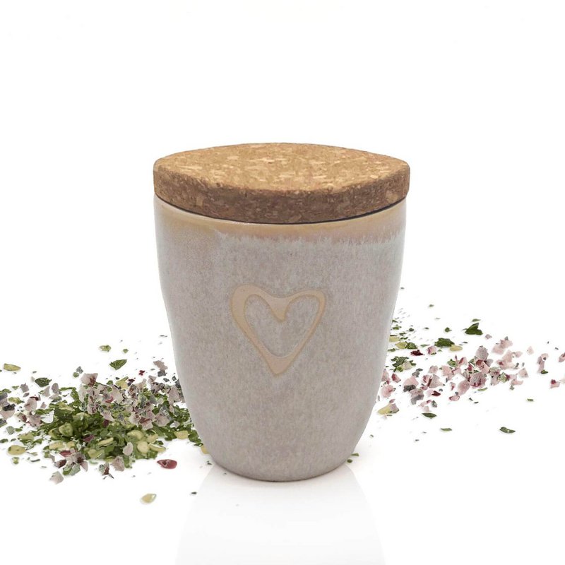 Spice in the espresso cup "Heart" sand, "Steak Pepper"