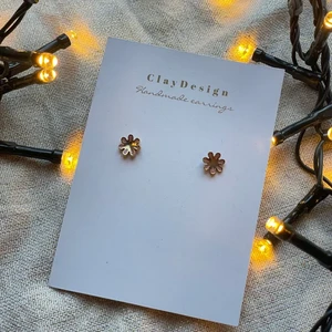 Children's earrings light pink flower