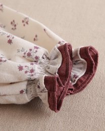 Babykleid mit Blumendruck und Pompon-Detail P71-11604032