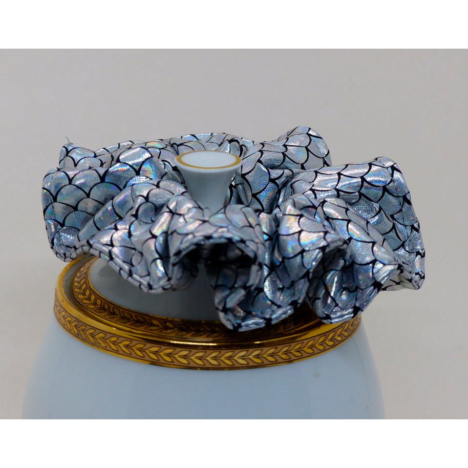 Scrunchie ze srebrną jaszczurką