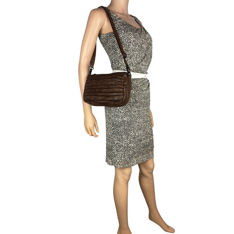 Borsa A Spalla Da Donna Realizzata In Pelle Lavata In 4 Colori