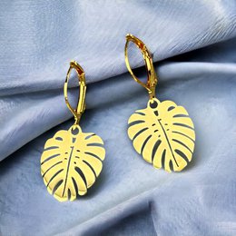 Boucles d'oreilles exquises serties d'un pendentif monstera plaqué or | Fait à la main | Cadeau idéal - VINOHR-26