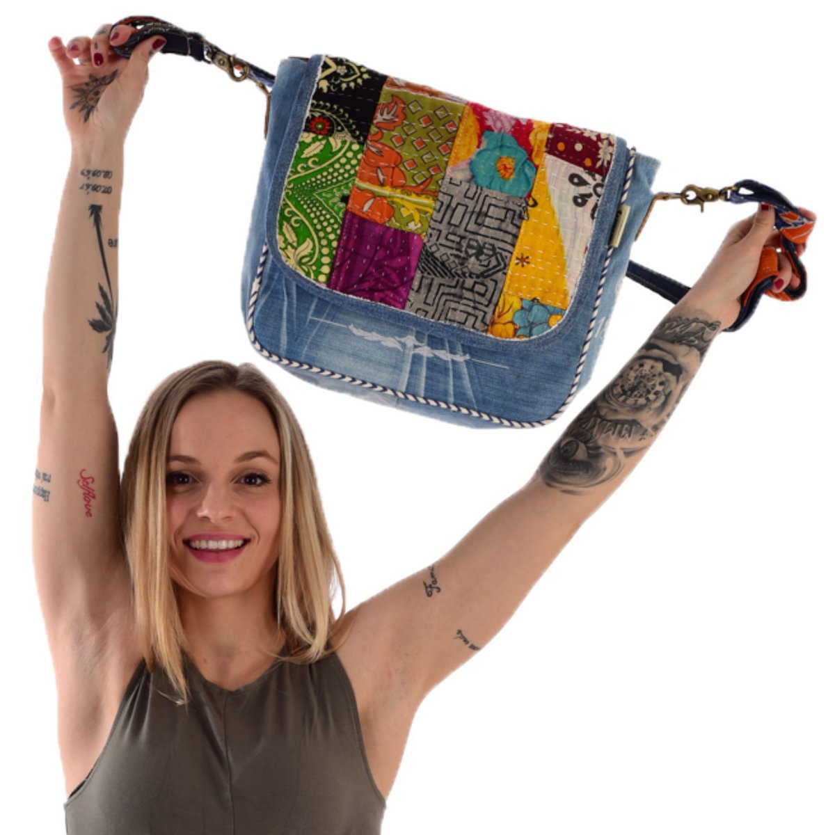 Sac bandoulière pour femme Sunsa en jean upcyclé et tissu sari (toile). Sac à main style rétro vintage. Sac bandoulière pour femme.