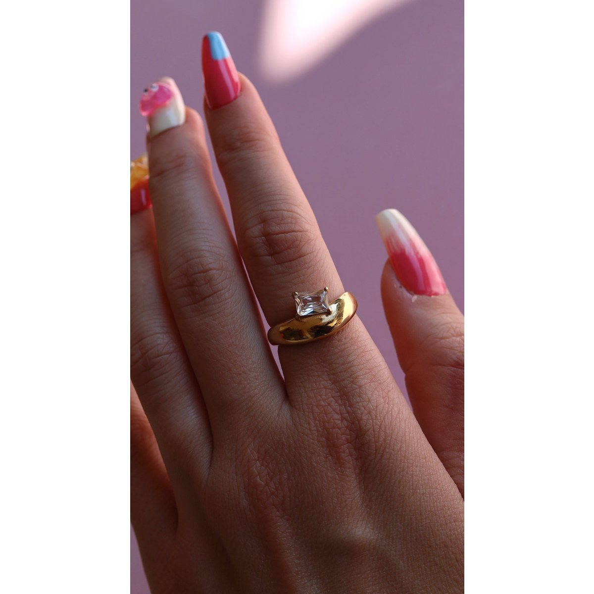 Ariana – Baguette-Kristall-Goldring