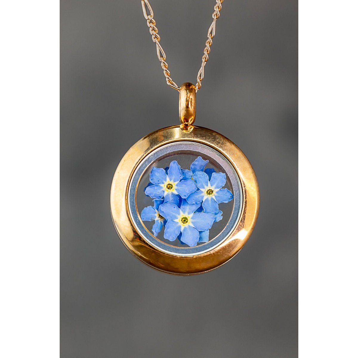 Rose Gold Plated Forget-Me-Not Medallion - 925 Sterling Gold Plated Necklace with Real Flowers - K925-126