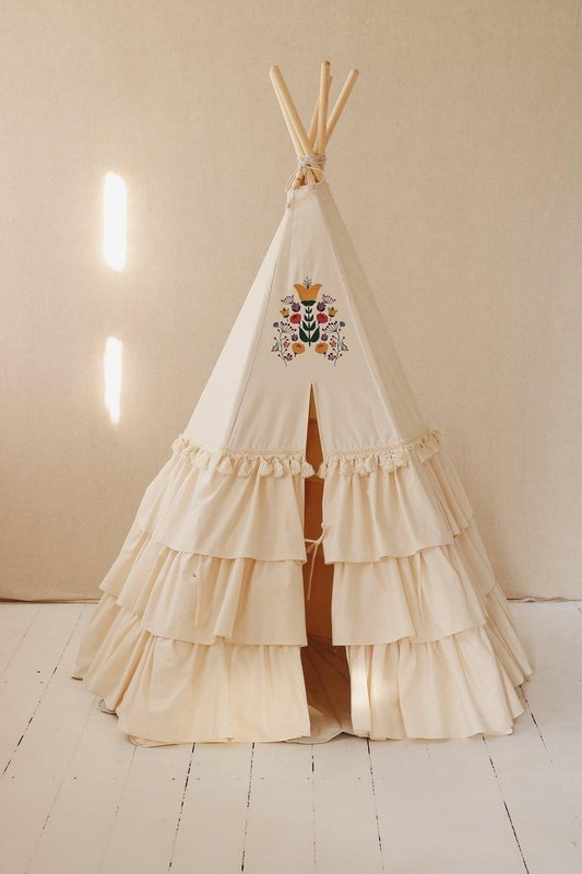 Tipi-Zelt „Folk“ mit Rüschen und Stickerei