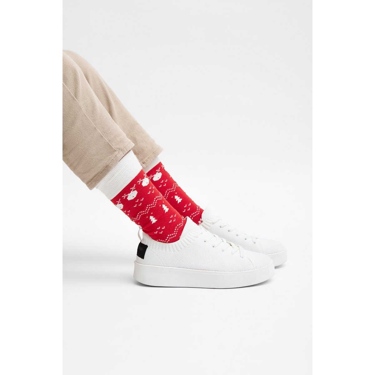 Organic socks Cozy XMas - Red socks with a Christmas pattern