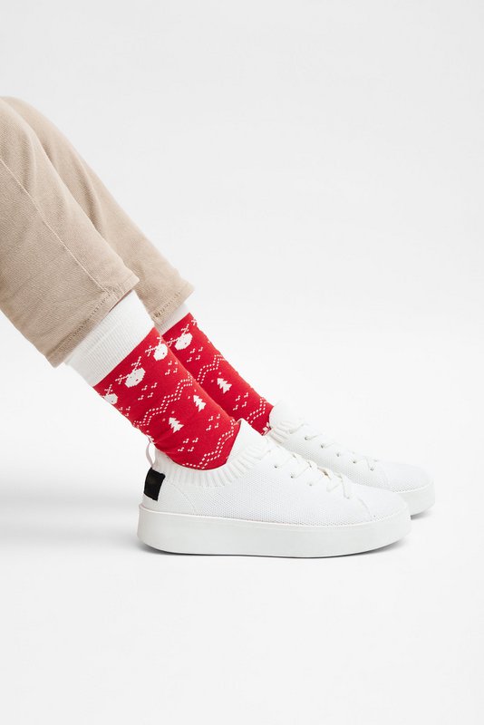Organic socks Cozy XMas - Red socks with a Christmas pattern