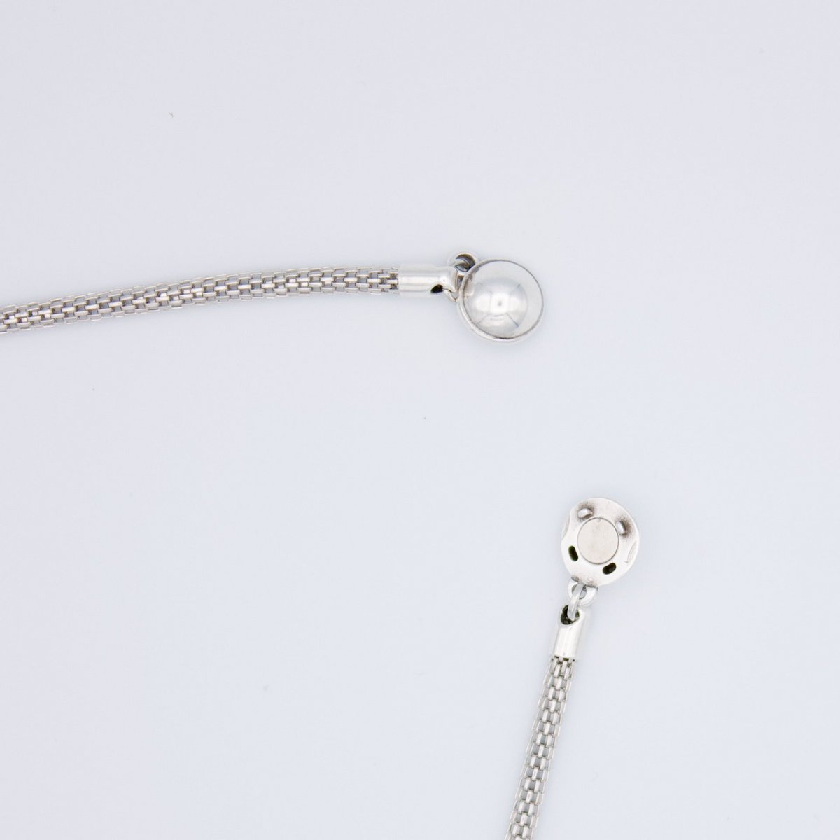 PISIMBALÁ gray and silver Mexican style necklace with beads and pendants