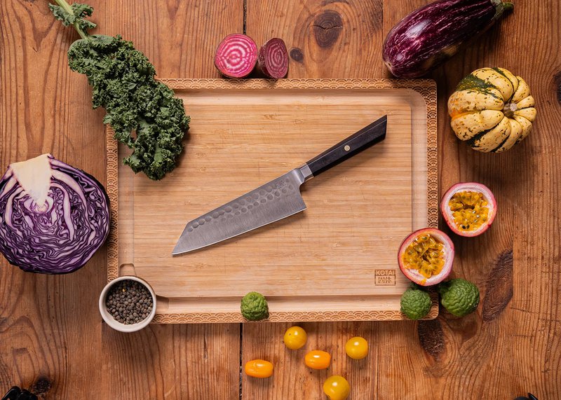 Cuchillo - Bunka Santoku con Saya de bambú y caja de bambú - Hoja de 170 mm
