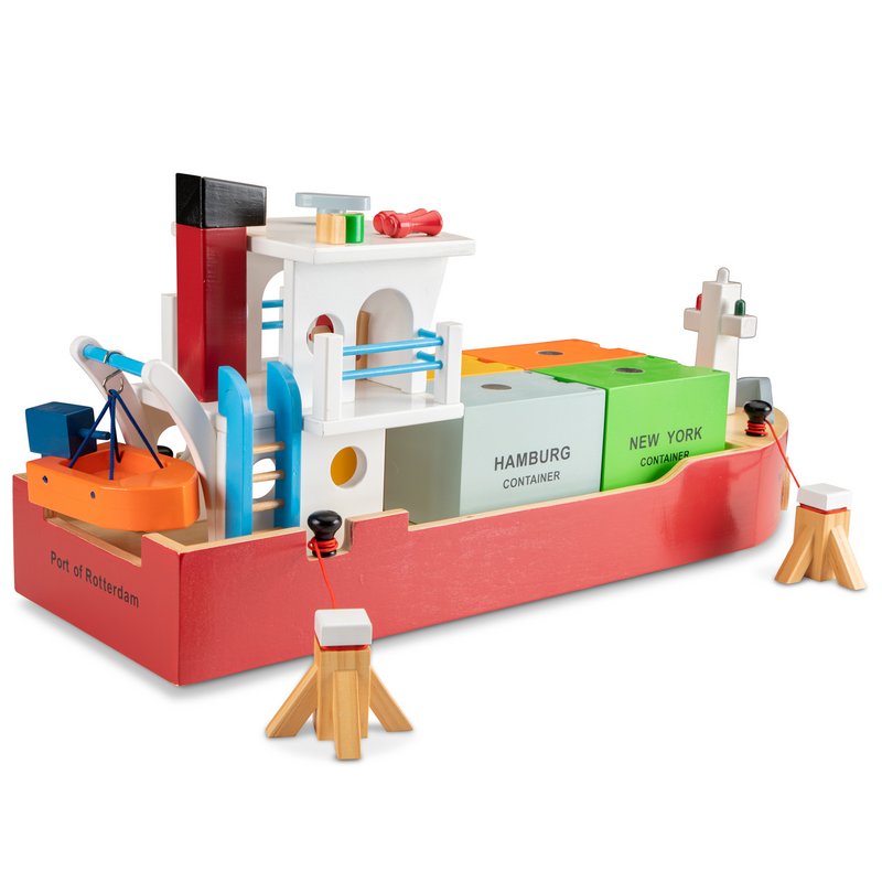 Container boat with 4 containers
