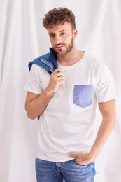 T-shirt poche à rayures