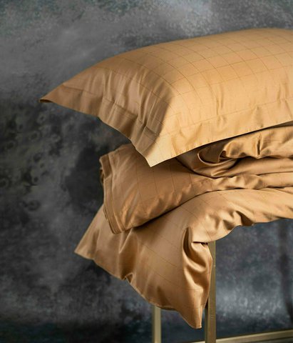 Satijnen beddengoedset Chess IQ Cinnamon