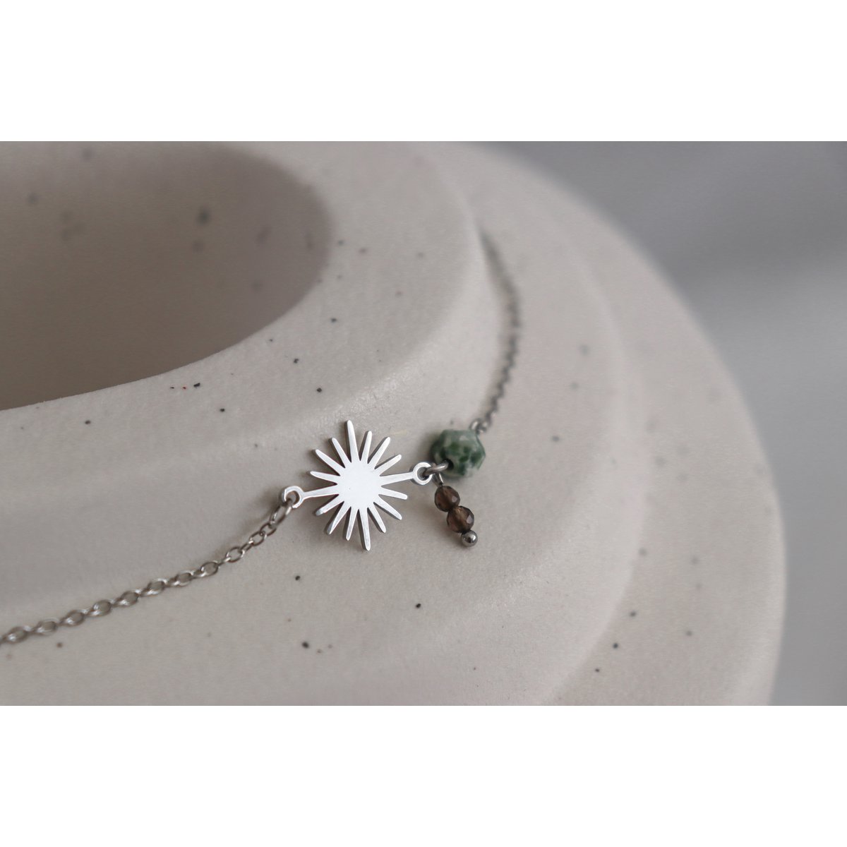 Pulsera de cuarzo ahumado y jaspe con manchas verdes - Plata