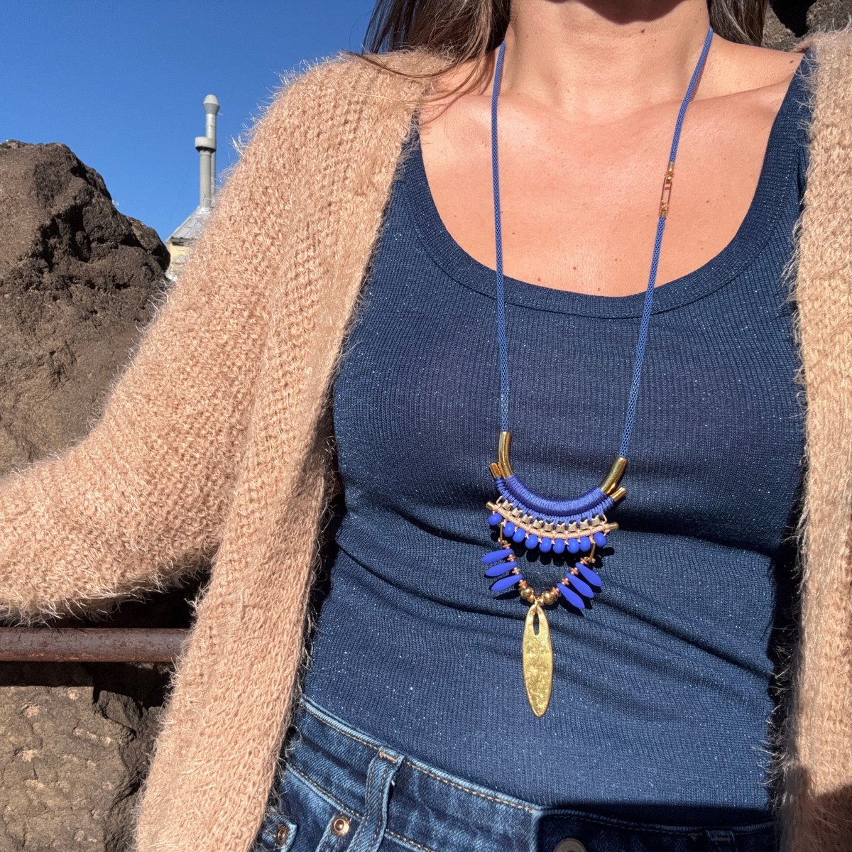 CARAMANTA Frida-inspired long necklace with royal blue beads