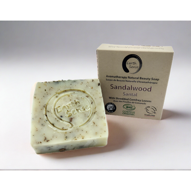 Sapone solido certificato biologico - legno di sandalo con foglie comodette grattugiate 90 g