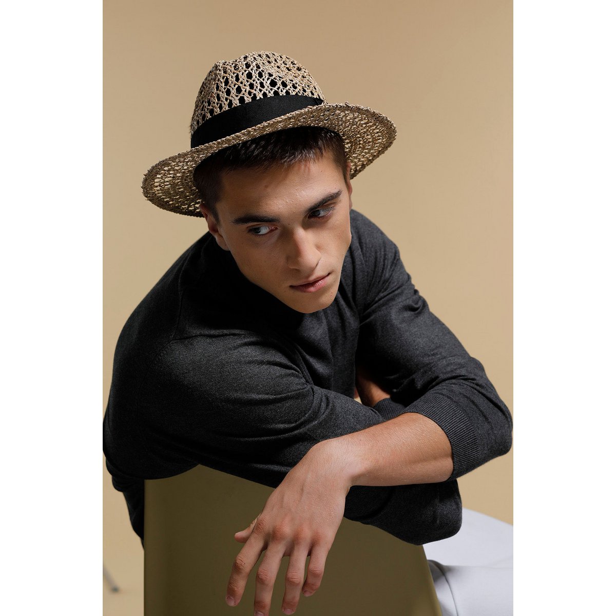 Chapeau Fedora en crochet de paille