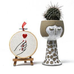 Pacchetto mini ricamo Love – Set di decorazioni da parete fatte a mano (10 pezzi)