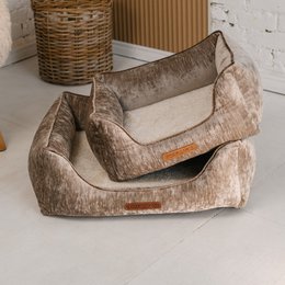 Phoebe Luxury Dog Bed – Premium Velvet, håndlavet i Europa, moderne designerstil