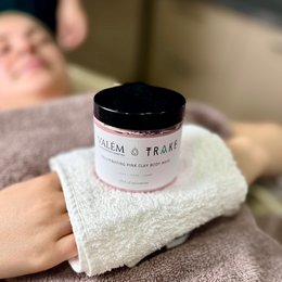 Pink Clay Body Mask – Rejuvenating Formula with Rose & Calendula– 200 g | Detox, Smooth, Vegan