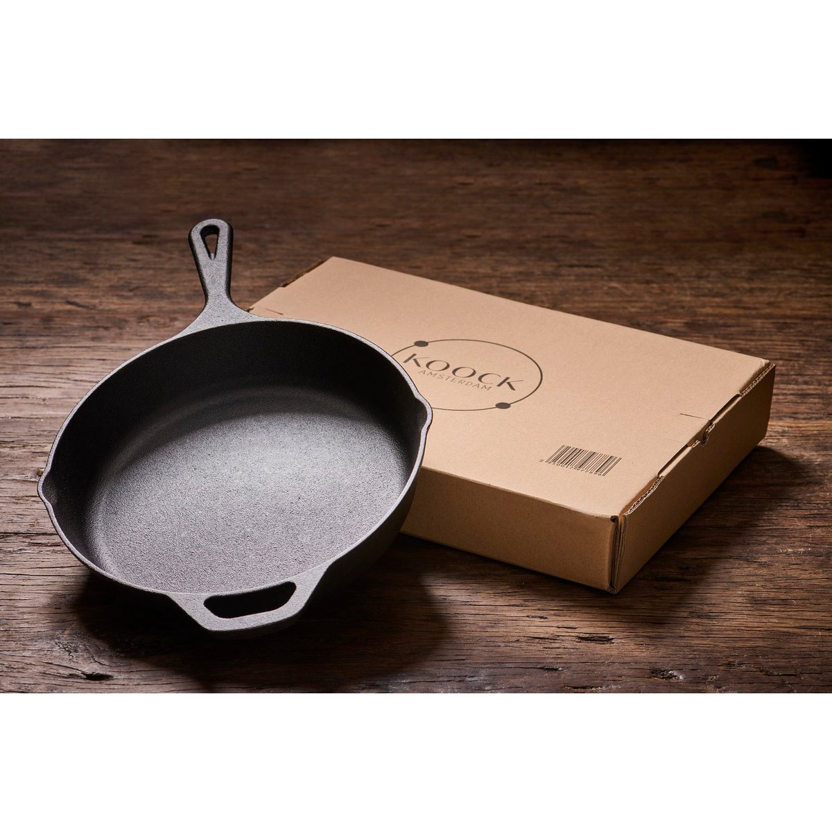 Skillet cast iron frying pan - 30 cm