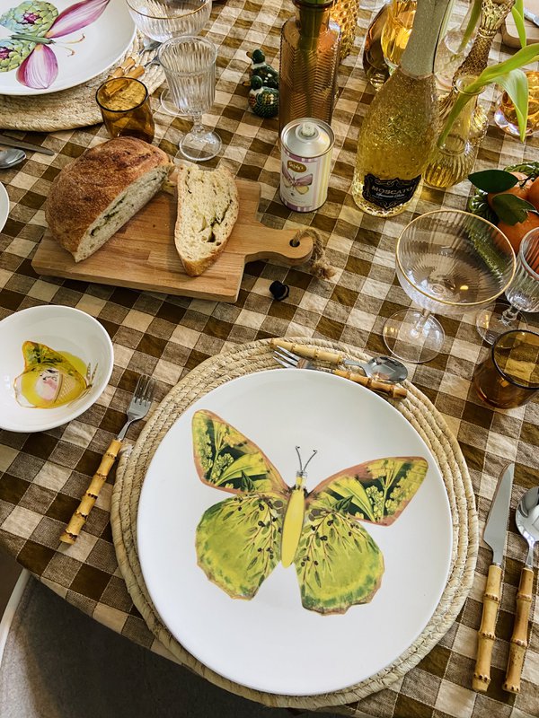 La dolce vita di una farfalla - Piatti Maxi
