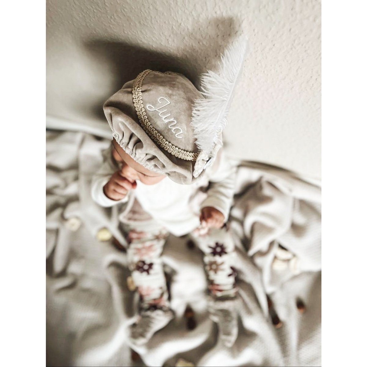 Chapeau Pete de luxe | Velours beige | Arc