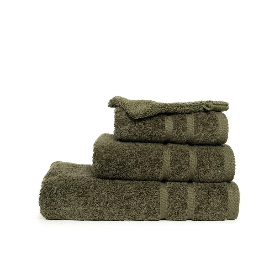 Ultra Deluxe Badetuch 70 x 140 cm, 675 g/m² Oliv