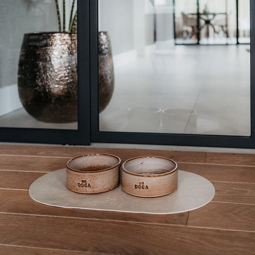 Plato de comida Mantel individual DOGA Stone blanco