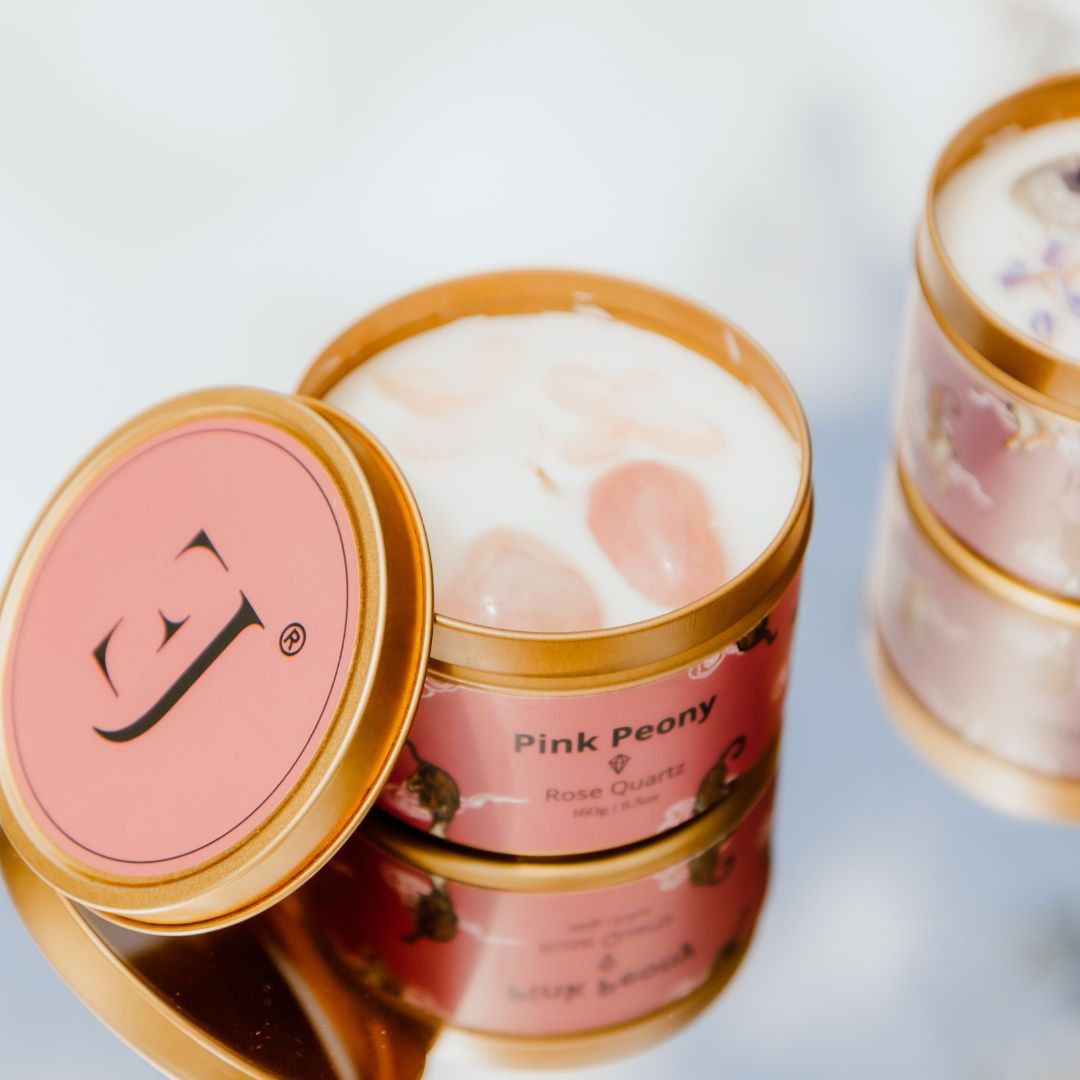 Quote candle in gold tin – Good vibrations only