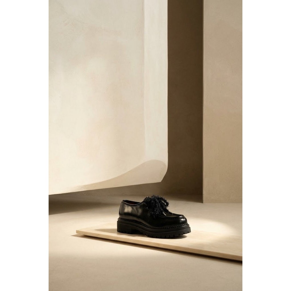 ODDA ALIAS BLACK – Grobe Leder-Loafer mit Plateausohle
