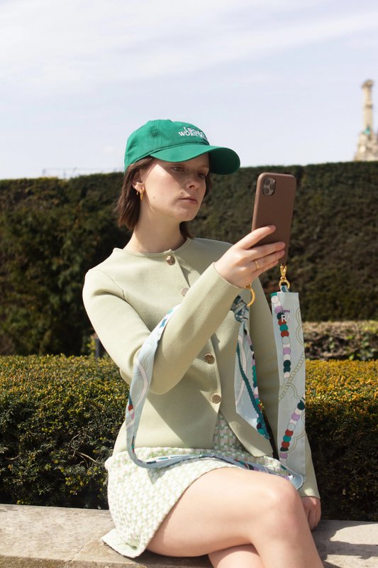Laccetto reversibile per telefono "Il portagioie verde"