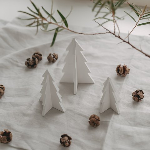 Set of 3 small white Christmas trees (pack of 6)