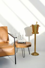 Sektkühler Capri med stativ i guld H 83 cm
