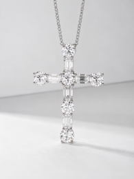 7.3ct Majestic Moissanite Cross Pendant halskæde
